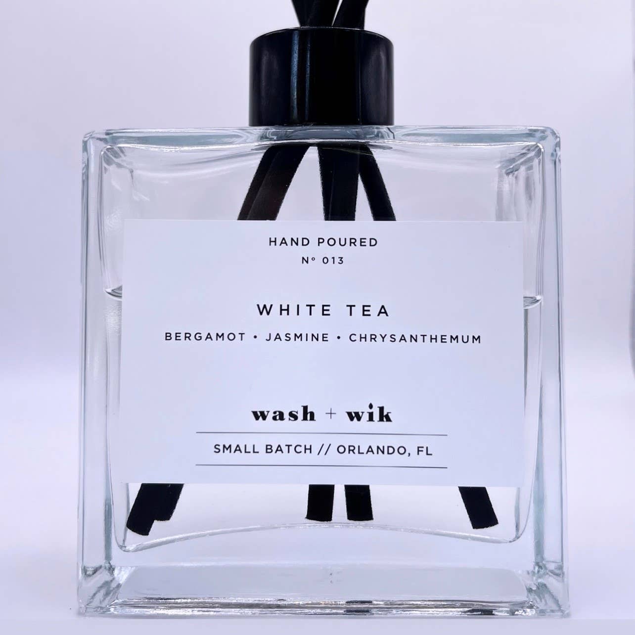 White Tea | Reed Diffuser | Clear Bottle with Reeds