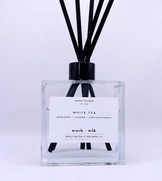 White Tea | Reed Diffuser | Clear Bottle with Reeds